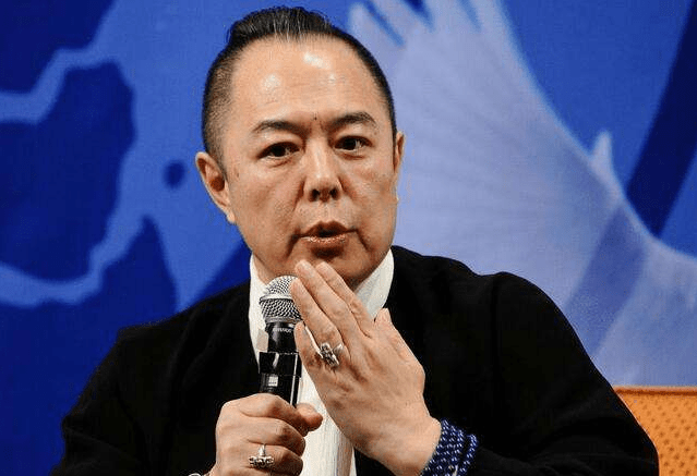 多维角度审视演员张铁林的现状